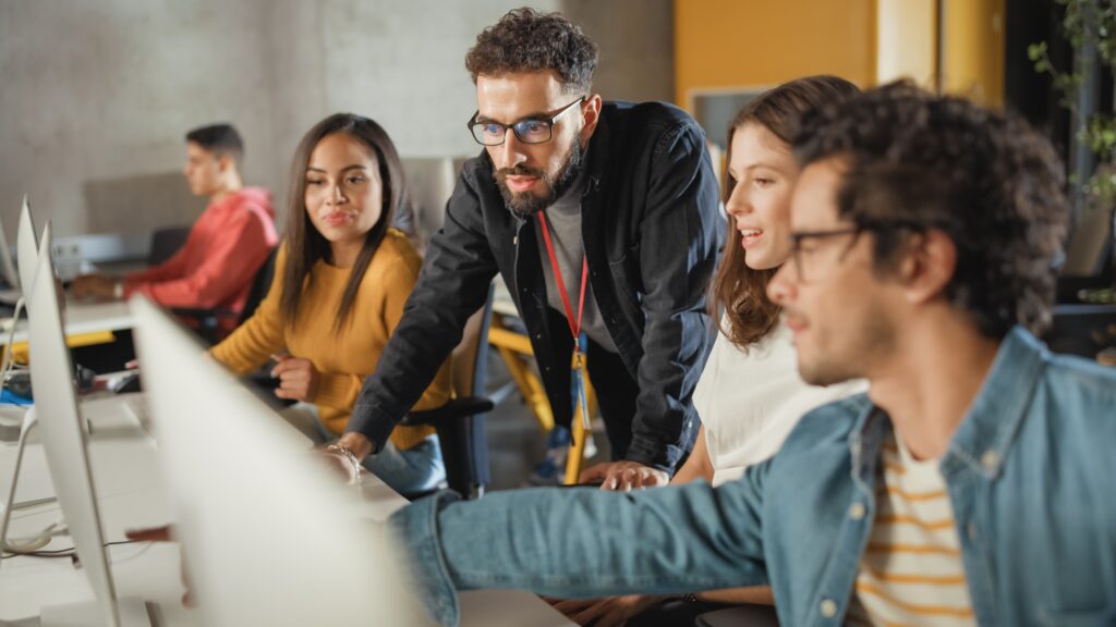 HPC における人材不足の拡大に対処するための戦略